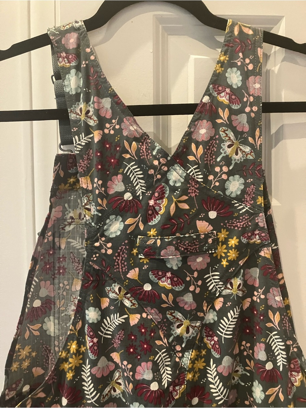 NWT Duluth Retired Fir Moth Floral Heirloom Gardening Overalls (31 inseam) - Picture 5 of 7